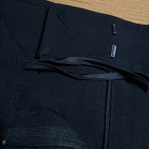 LeSuit Dress pants size 10 - Picture 3 of 5